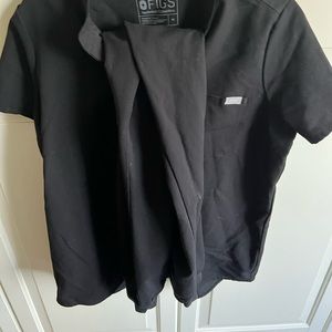 FIGS Maternity. Size L maternity joggers and size M top.